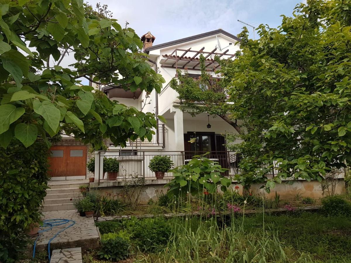 Apartments Mary Miholascica Εξωτερικό φωτογραφία